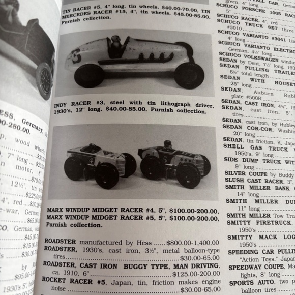 Toys Antique & Collectible Book - Picture 3 of 3